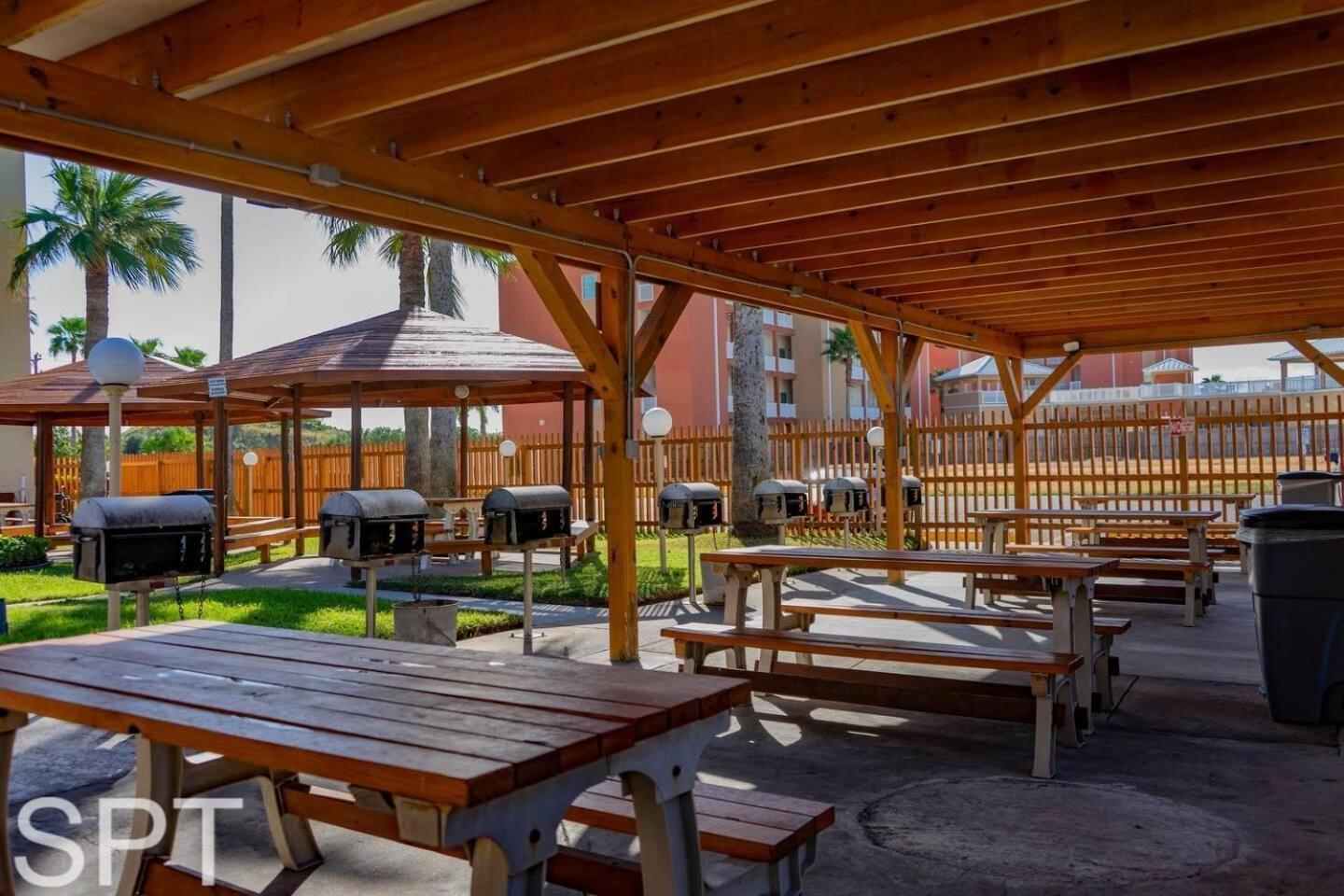 Beach Access Condo With Pool, Hot Tub Area & Bbq - Gulfview I - Unit 213 South Padre Island Kültér fotó