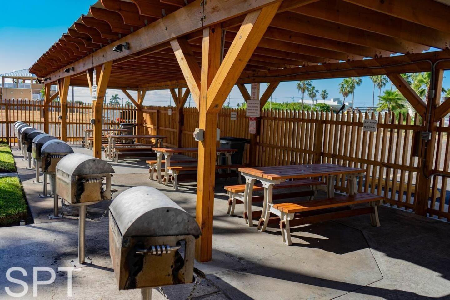 Beach Access Condo With Pool, Hot Tub Area & Bbq - Gulfview I - Unit 213 South Padre Island Kültér fotó