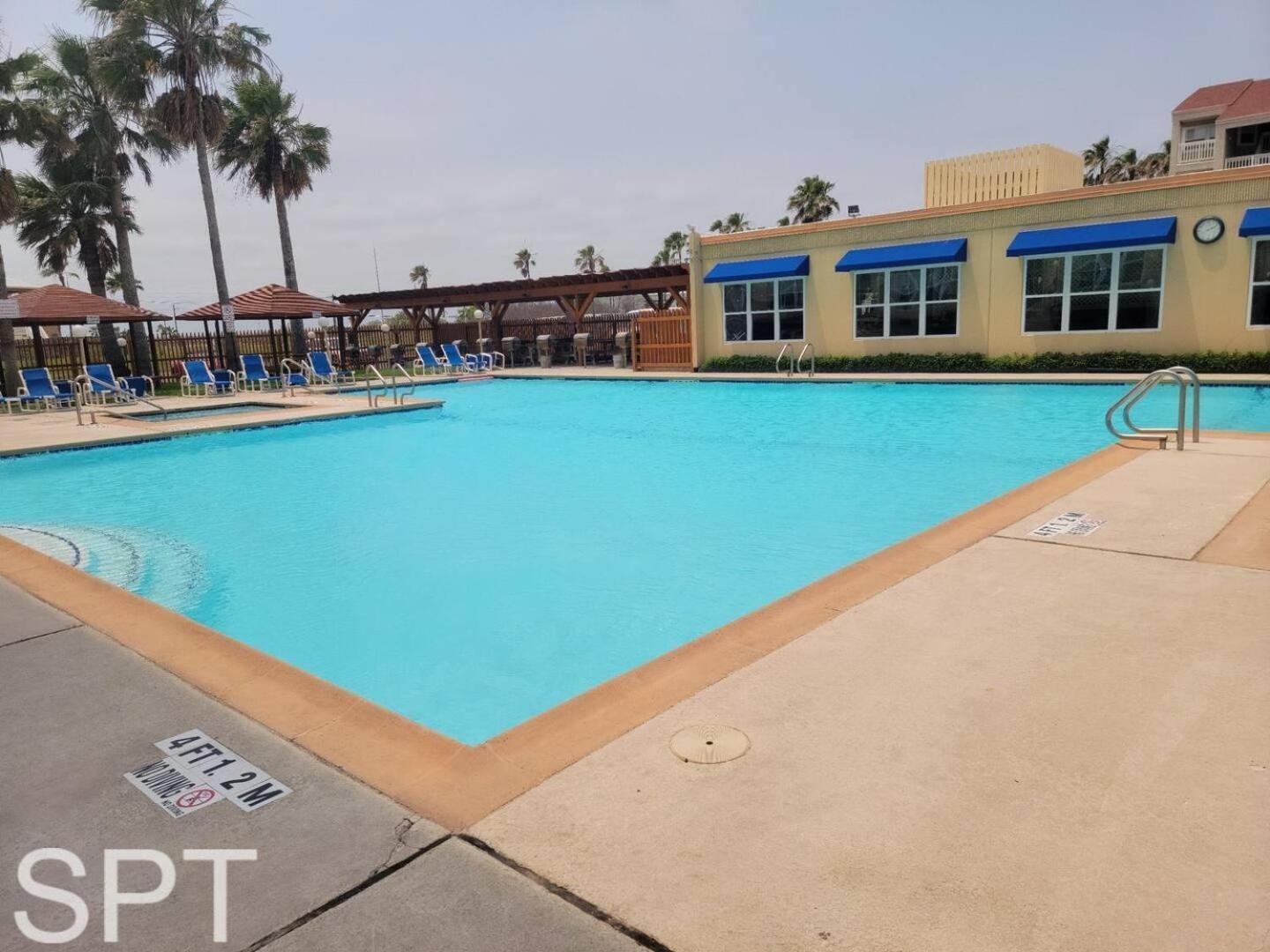 Beach Access Condo With Pool, Hot Tub Area & Bbq - Gulfview I - Unit 213 South Padre Island Kültér fotó